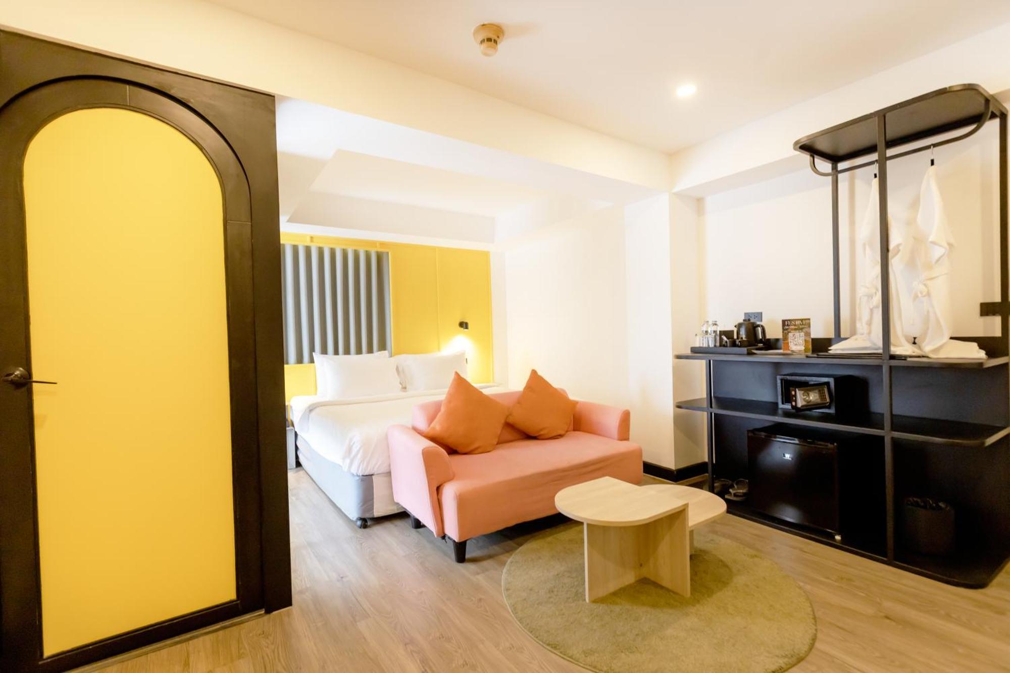 Myhotel Cmyk@Ratchada Bangkok Eksteriør billede